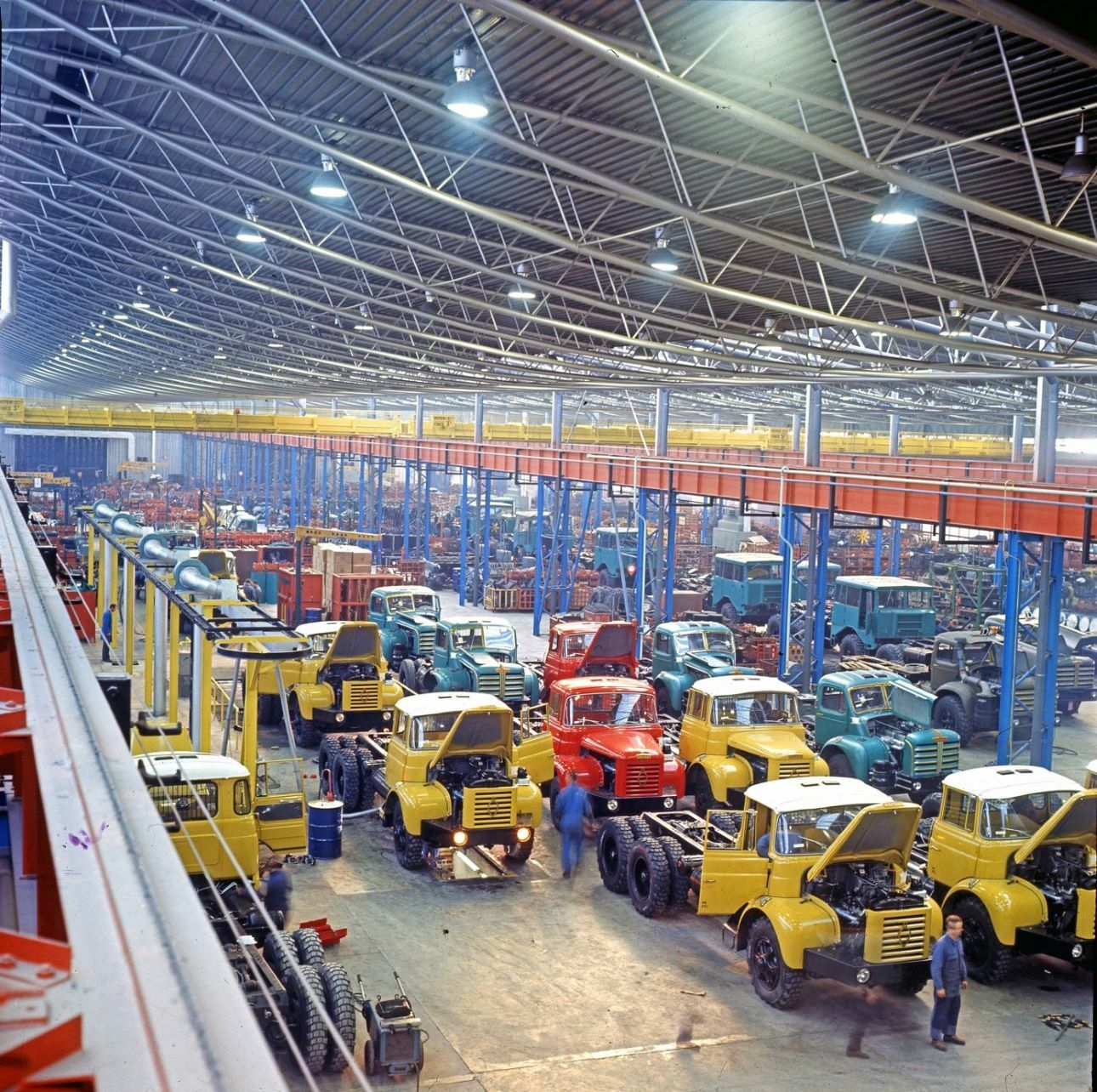 Berliet-GLM-Bourg-en-Bresse-plant-1965