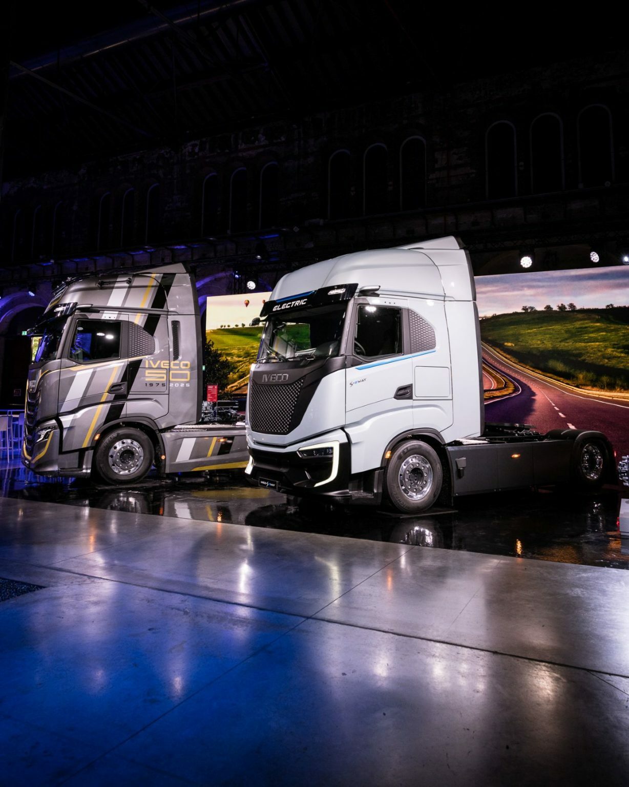 IVECO-S-Way-Limited-Edition-Anniversario_IVECO-S-eWay-Artic_2-1228x1536