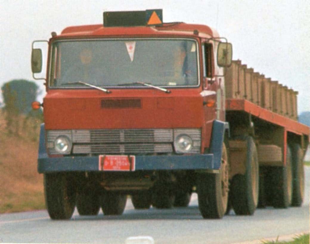 Foto-4-catalogo-Ebro-Serie-P-en-pruebas-tractora-copia_3ffad7f9