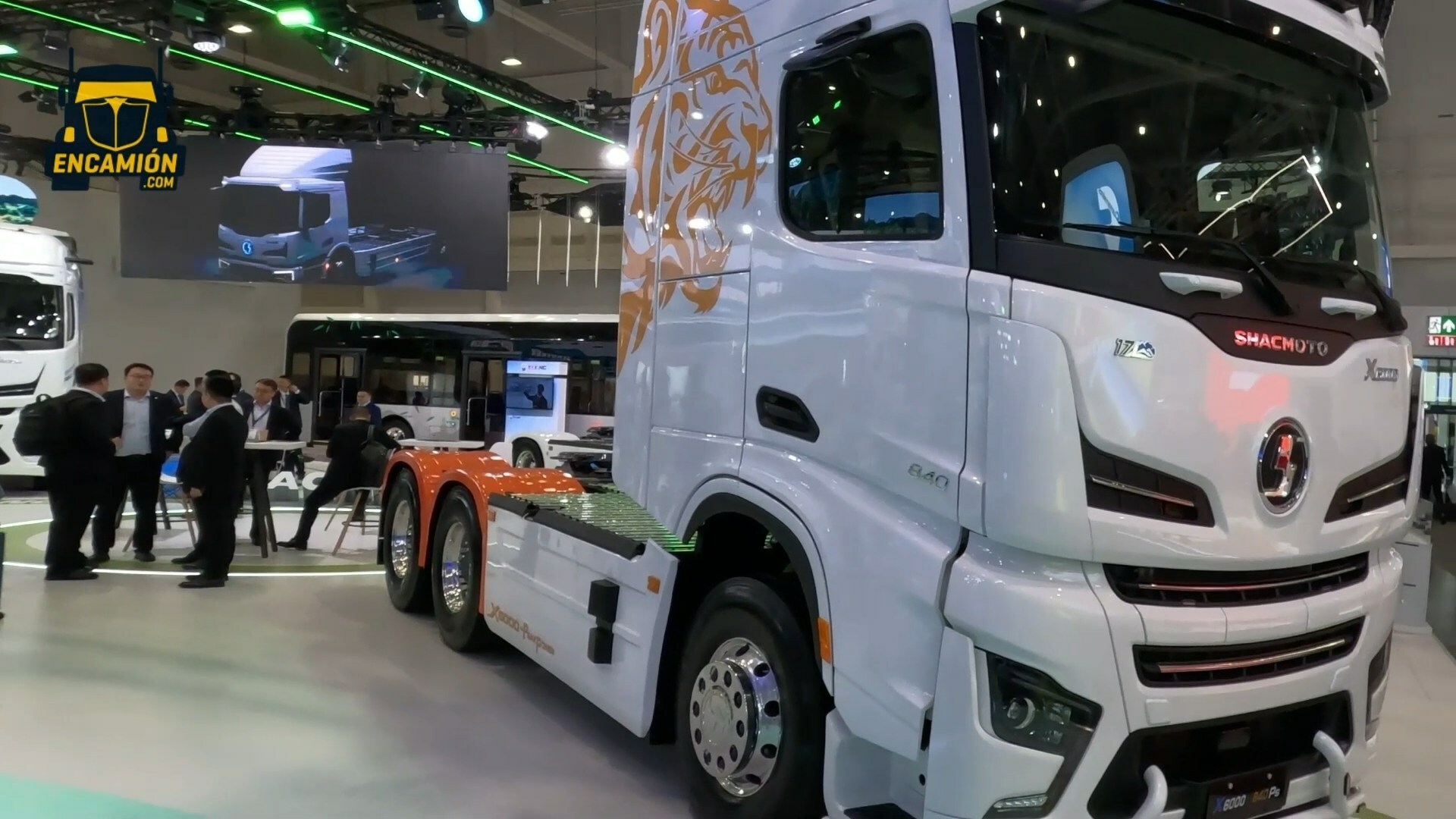 Chinos-shacman-2_3928f4cd