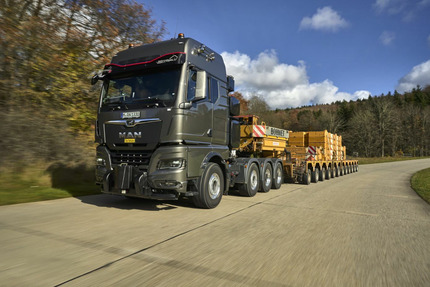 man_nuevatractora_250toneladas_4