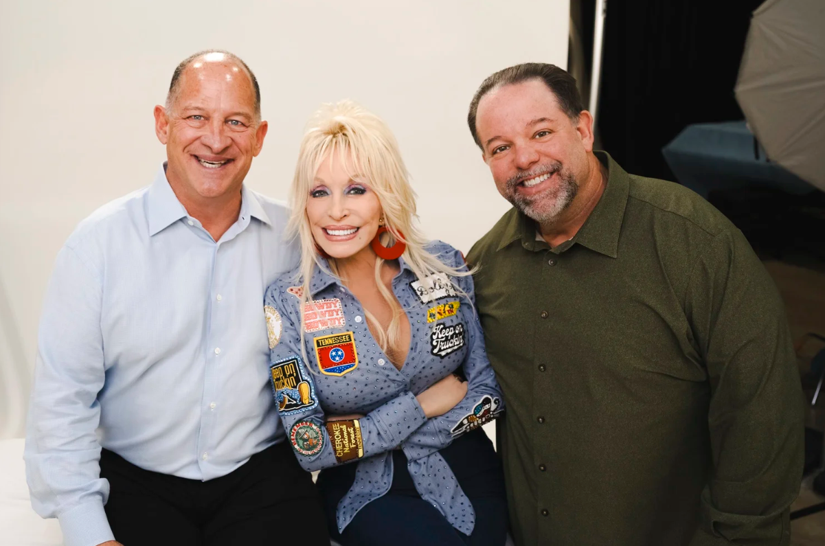 Dolly_Parton_Travel